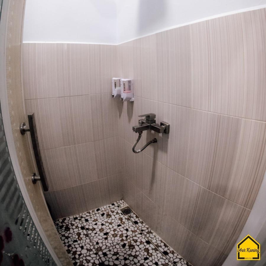 Aur Kuning Hostel Syariah Bukittinggi Exterior foto